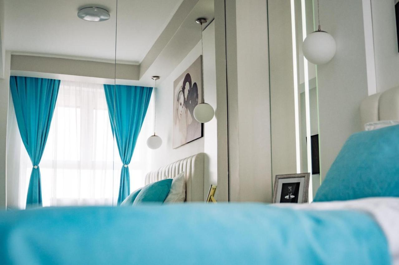 Turcoazlux Apartments Oradea Exteriör bild